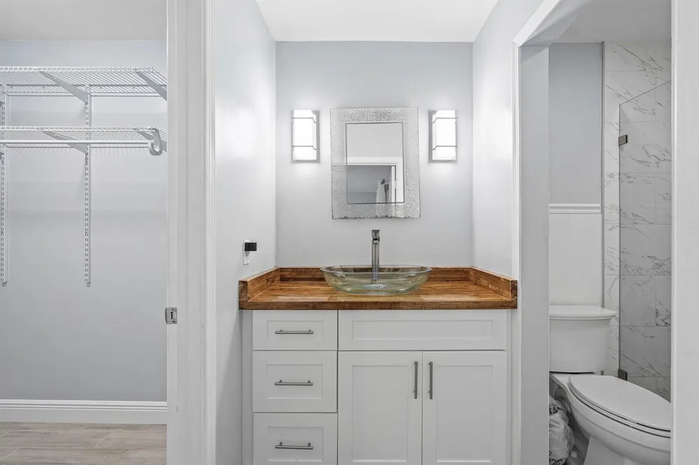 28 Via De Casas Norte Boynton Beach, FL 33426