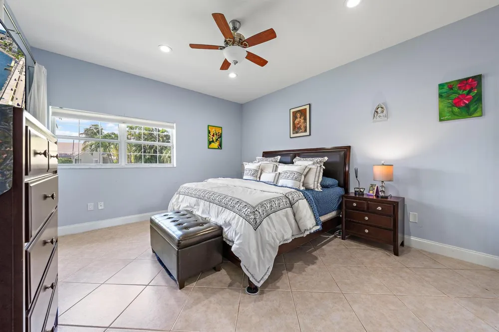 227 Lakeshore Drive Hypoluxo, FL 33462