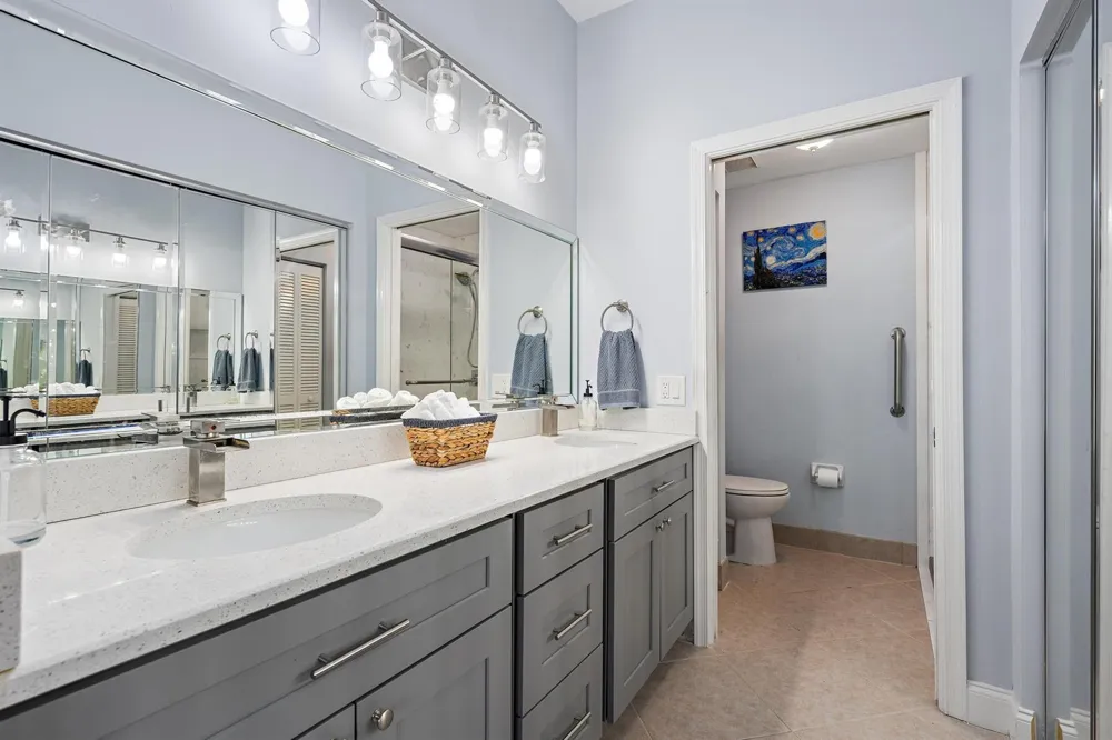 227 Lakeshore Drive Hypoluxo, FL 33462