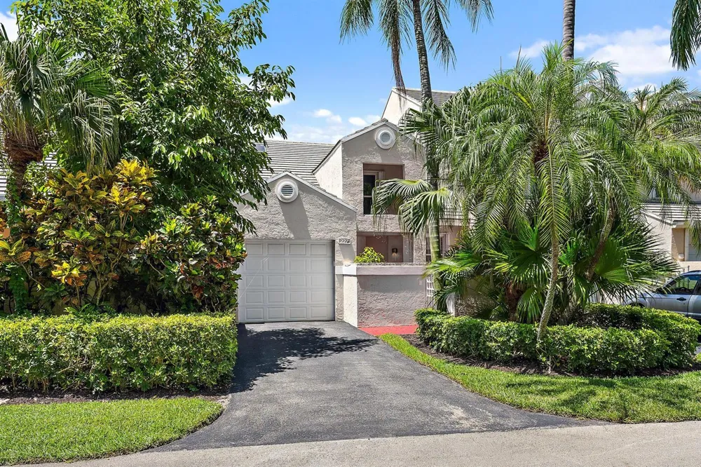 227 Lakeshore Drive Hypoluxo, FL 33462