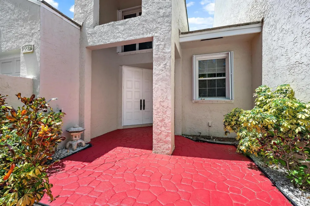 227 Lakeshore Drive Hypoluxo, FL 33462