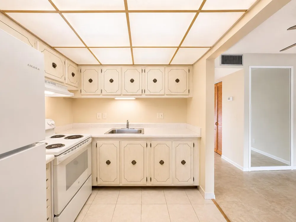 555 Purdy Lane #Unit 309 Palm Springs, FL 33461