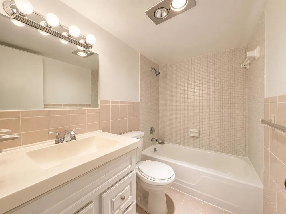 555 Purdy Lane #Unit 309 Palm Springs, FL 33461