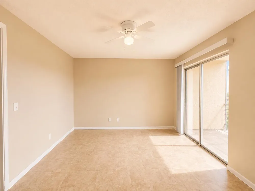 555 Purdy Lane #Unit 309 Palm Springs, FL 33461