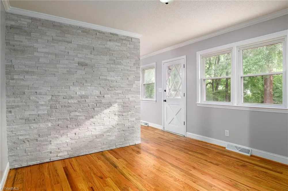 112 Delta Street Lexington, NC 27295