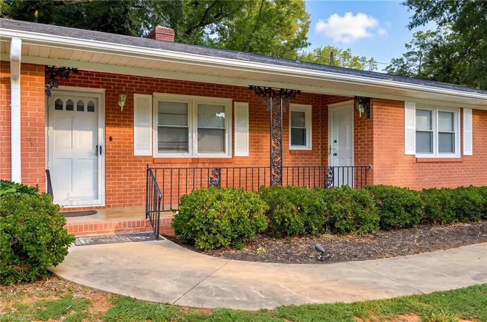 112 Delta Street Lexington, NC 27295