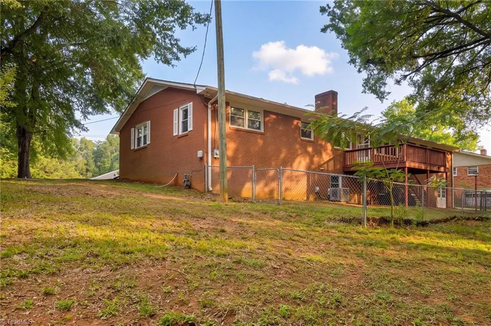 112 Delta Street Lexington, NC 27295