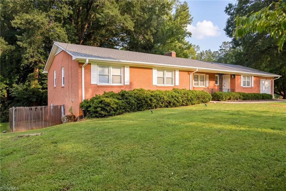112 Delta Street Lexington, NC 27295