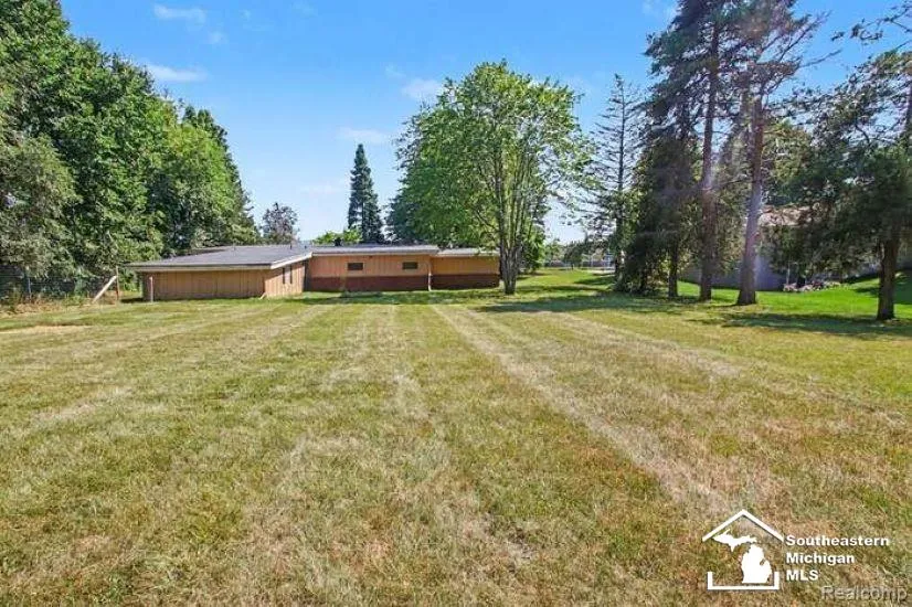 7900 W Sharpe Rd Road Handy Township, MI 48838