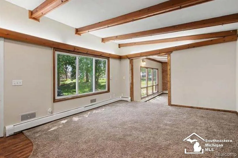 7900 W Sharpe Rd Road Handy Township, MI 48838