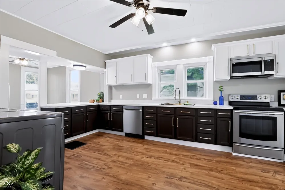 1507 Lafayette Avenue Columbus, IN 47201