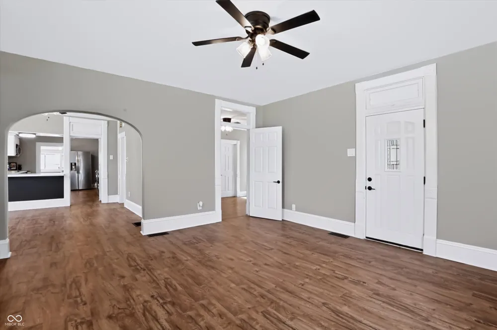 1507 Lafayette Avenue Columbus, IN 47201