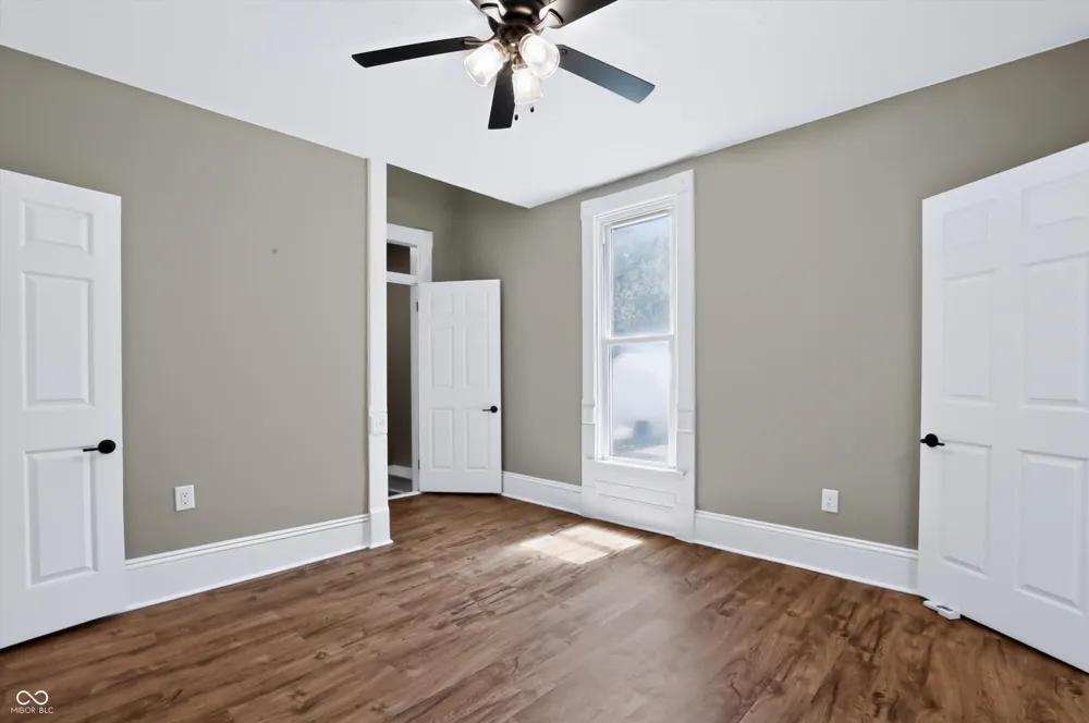 1507 Lafayette Avenue Columbus, IN 47201