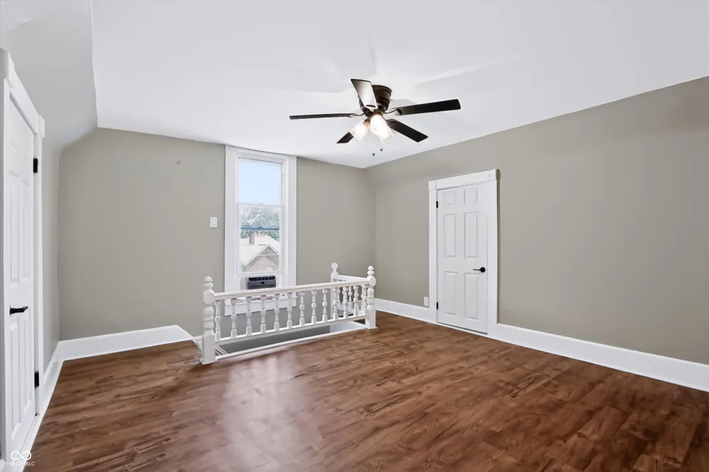 1507 Lafayette Avenue Columbus, IN 47201