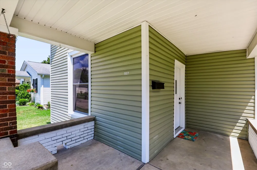 1507 Lafayette Avenue Columbus, IN 47201