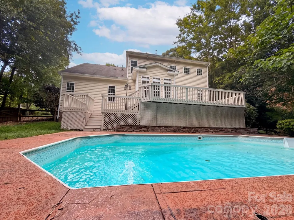 153 Montrose Drive Mooresville, NC 28115