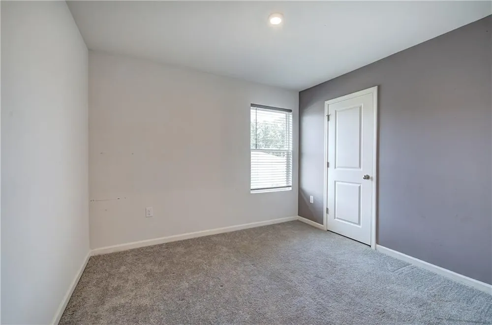 128 Oxford Lane Kingston, GA 30145