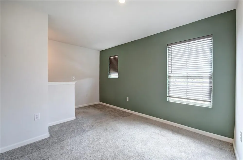 128 Oxford Lane Kingston, GA 30145
