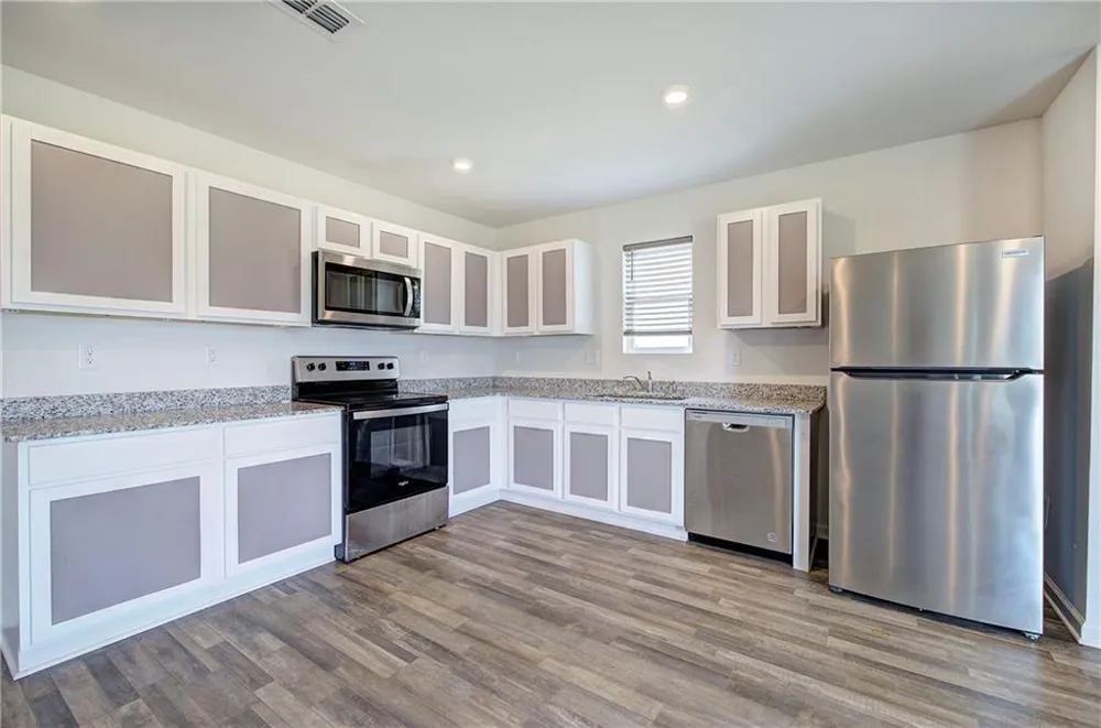 128 Oxford Lane Kingston, GA 30145