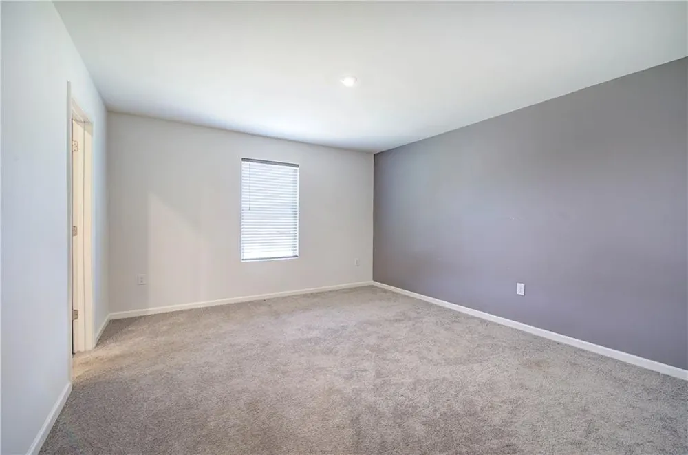 128 Oxford Lane Kingston, GA 30145