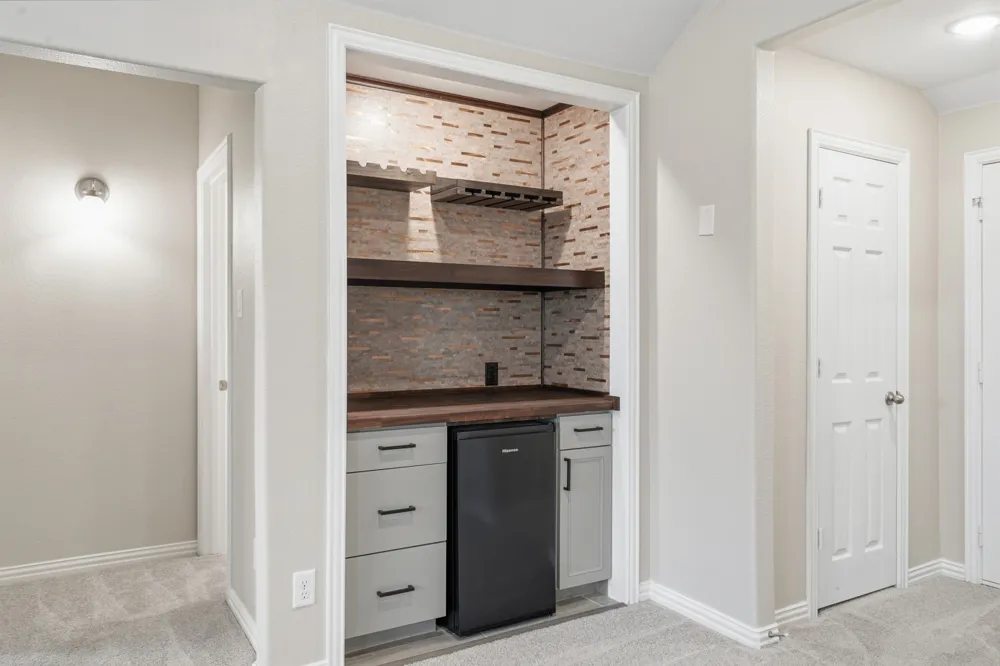 1133 Rushmore Drive Burleson, TX 76028