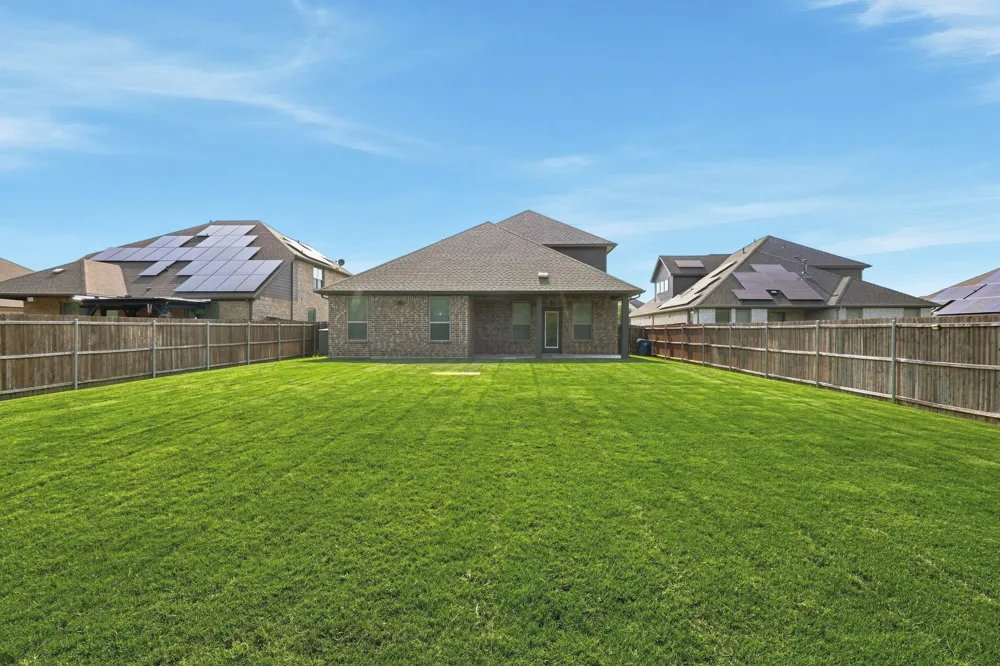 1133 Rushmore Drive Burleson, TX 76028