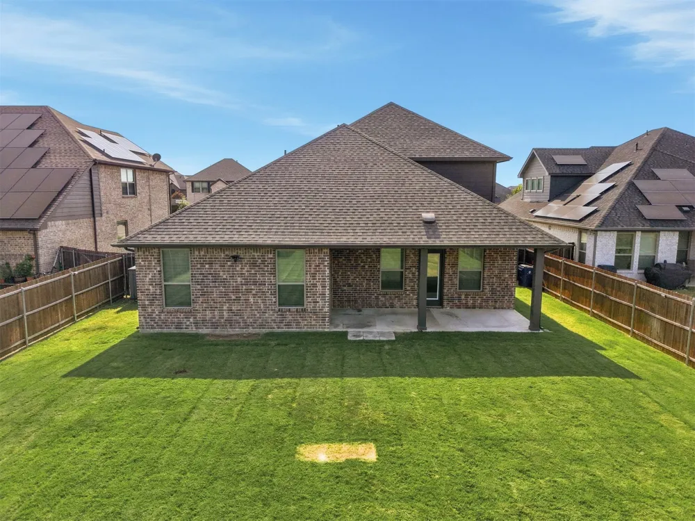 1133 Rushmore Drive Burleson, TX 76028