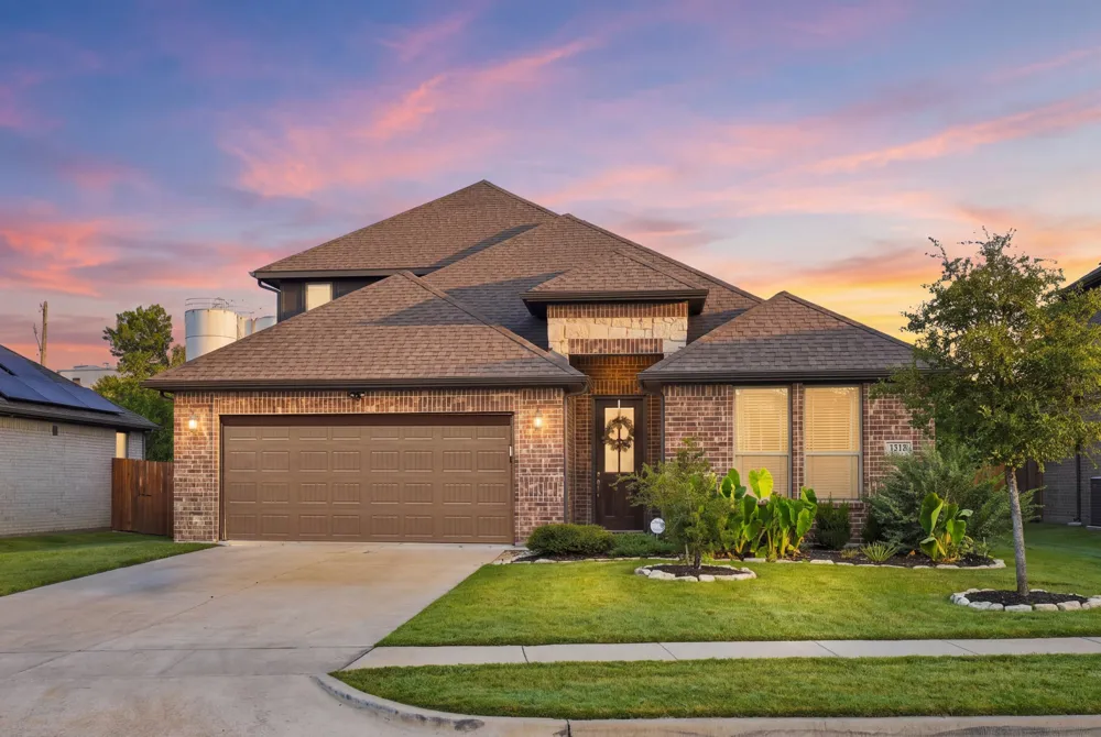 1133 Rushmore Drive Burleson, TX 76028