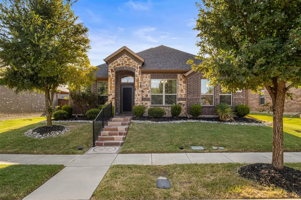205 Melody Way Red Oak, TX 75154