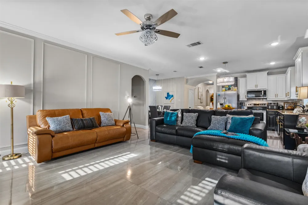 205 Melody Way Red Oak, TX 75154