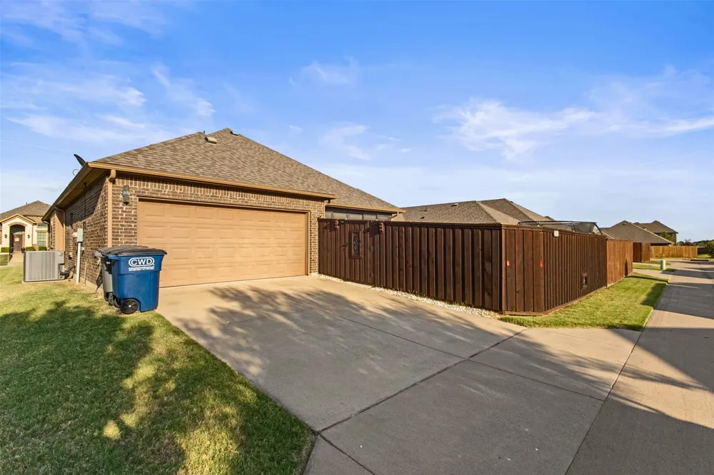 205 Melody Way Red Oak, TX 75154