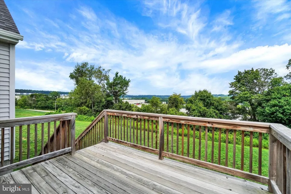 613 RISHEL DRIVE York, PA 17406