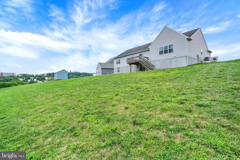 613 RISHEL DRIVE York, PA 17406