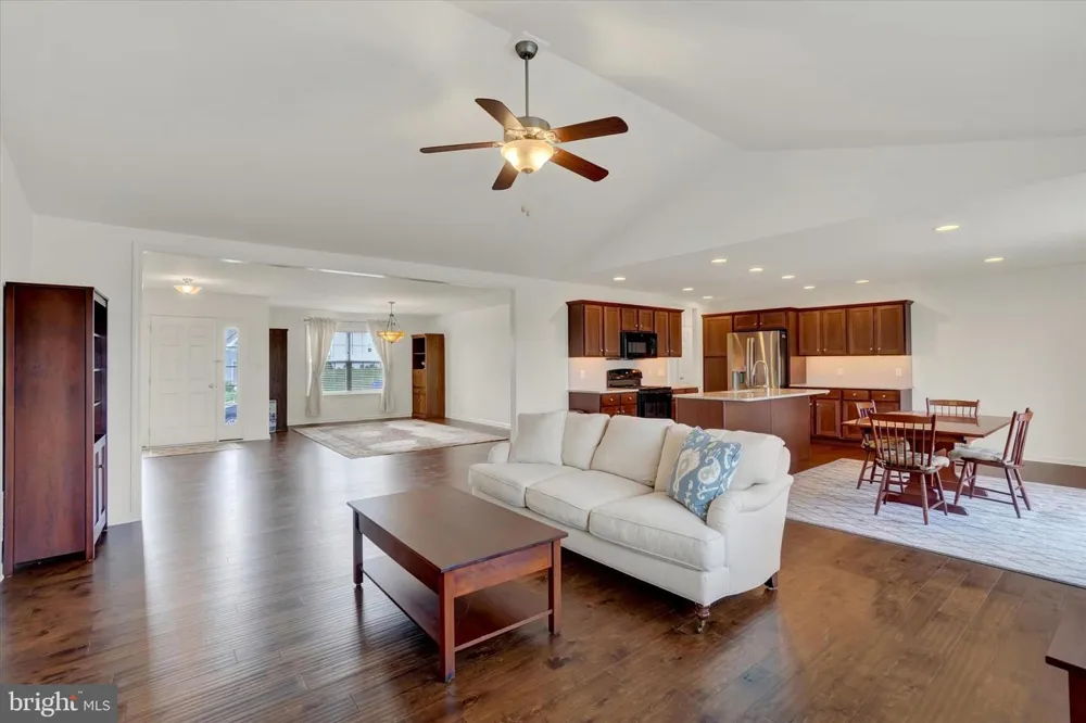 613 RISHEL DRIVE York, PA 17406
