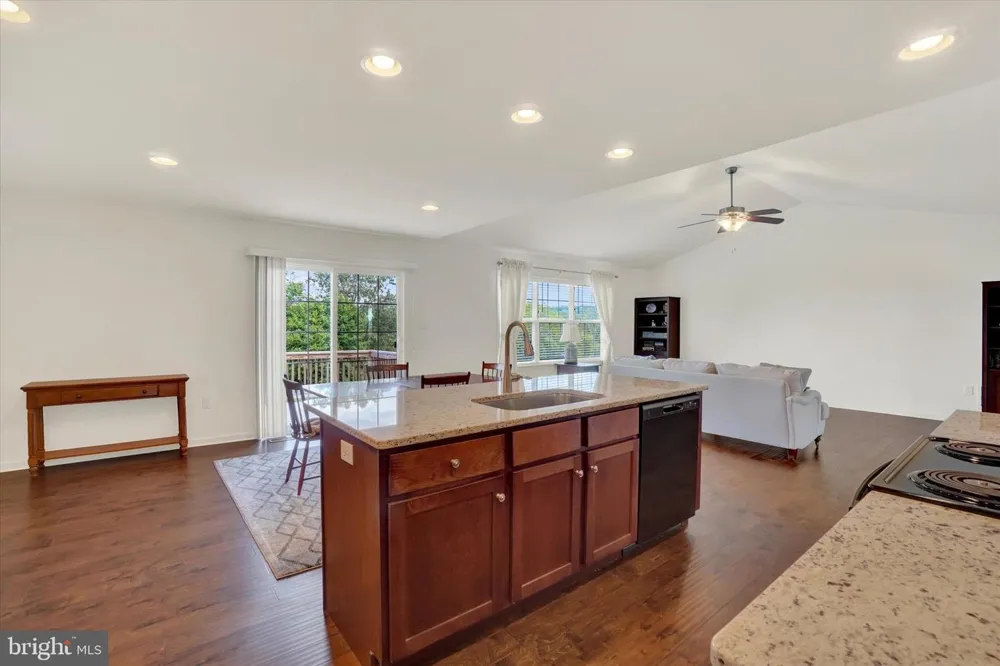 613 RISHEL DRIVE York, PA 17406