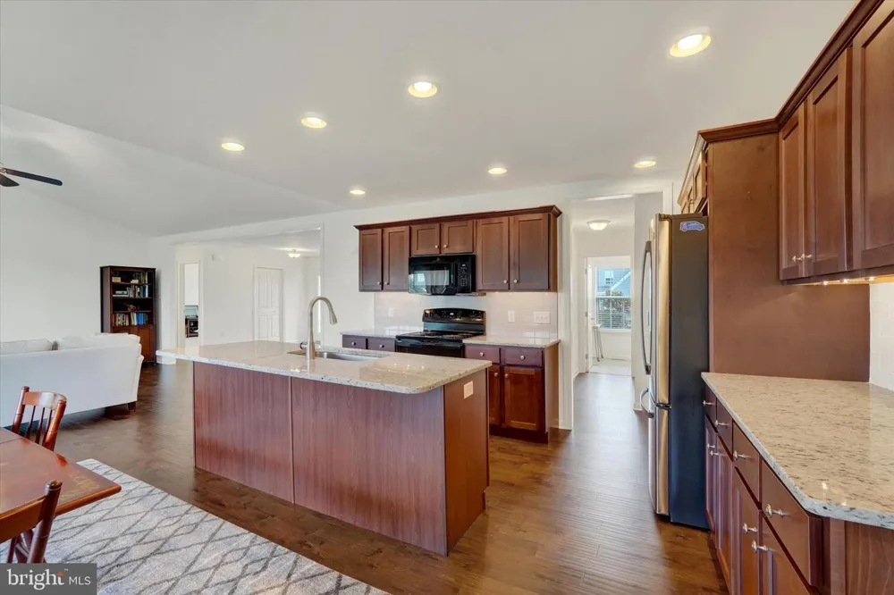 613 RISHEL DRIVE York, PA 17406