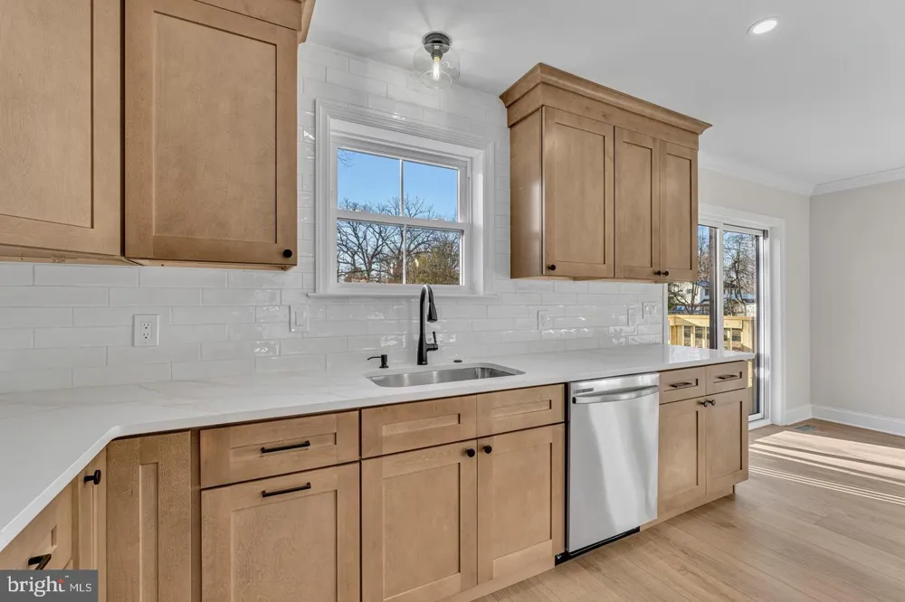54 E BUTTONWOOD AVENUE Pine Hill, NJ 08021