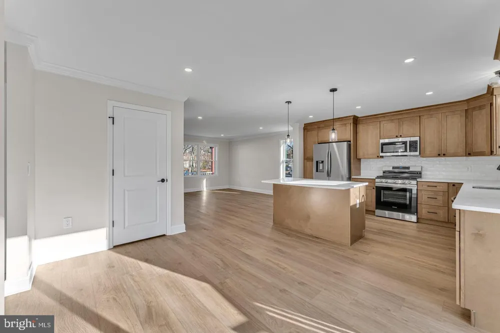54 E BUTTONWOOD AVENUE Pine Hill, NJ 08021