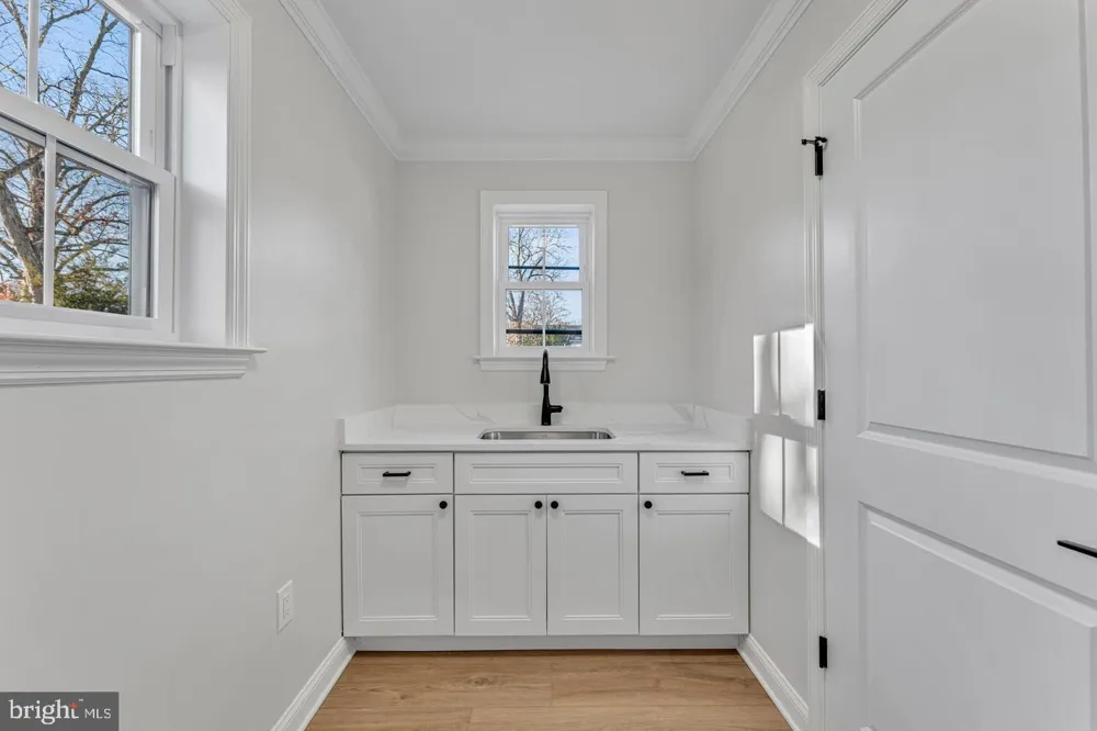 54 E BUTTONWOOD AVENUE Pine Hill, NJ 08021