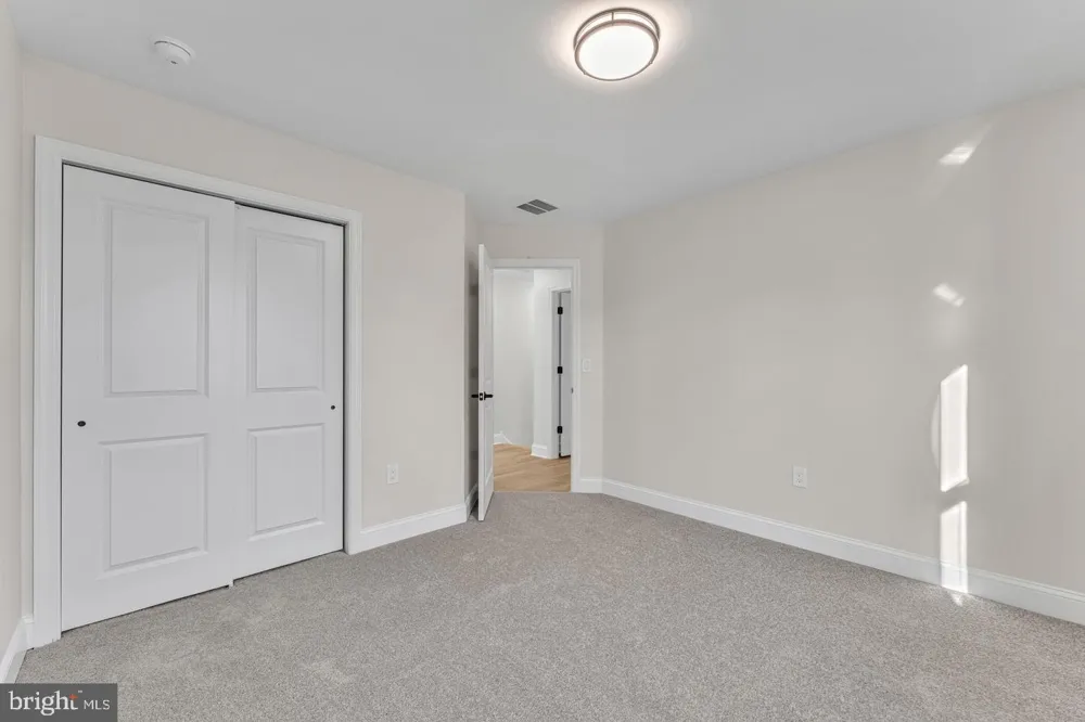 54 E BUTTONWOOD AVENUE Pine Hill, NJ 08021