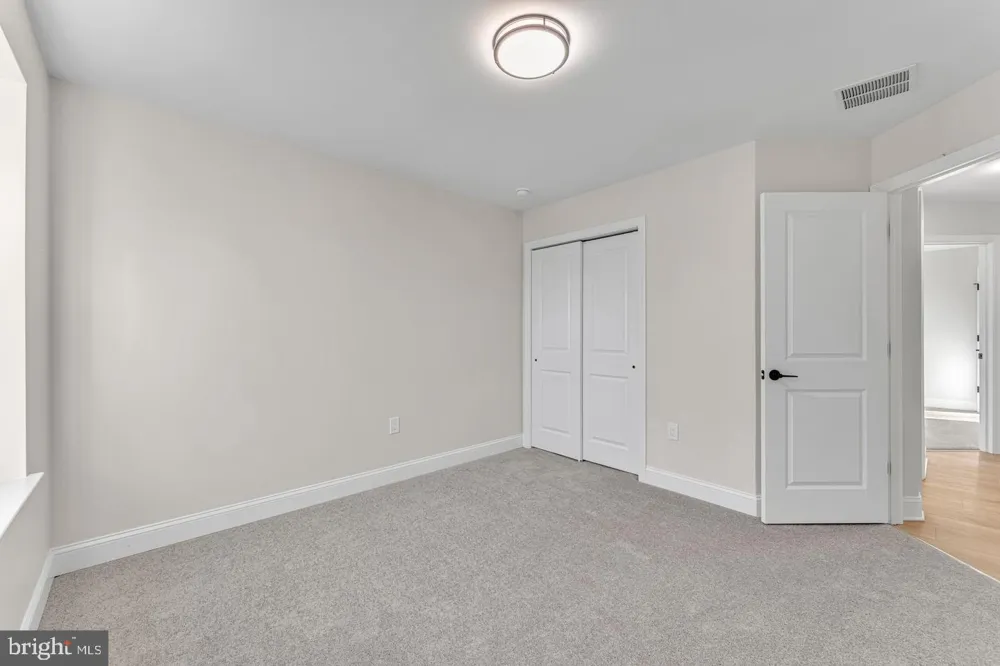 54 E BUTTONWOOD AVENUE Pine Hill, NJ 08021
