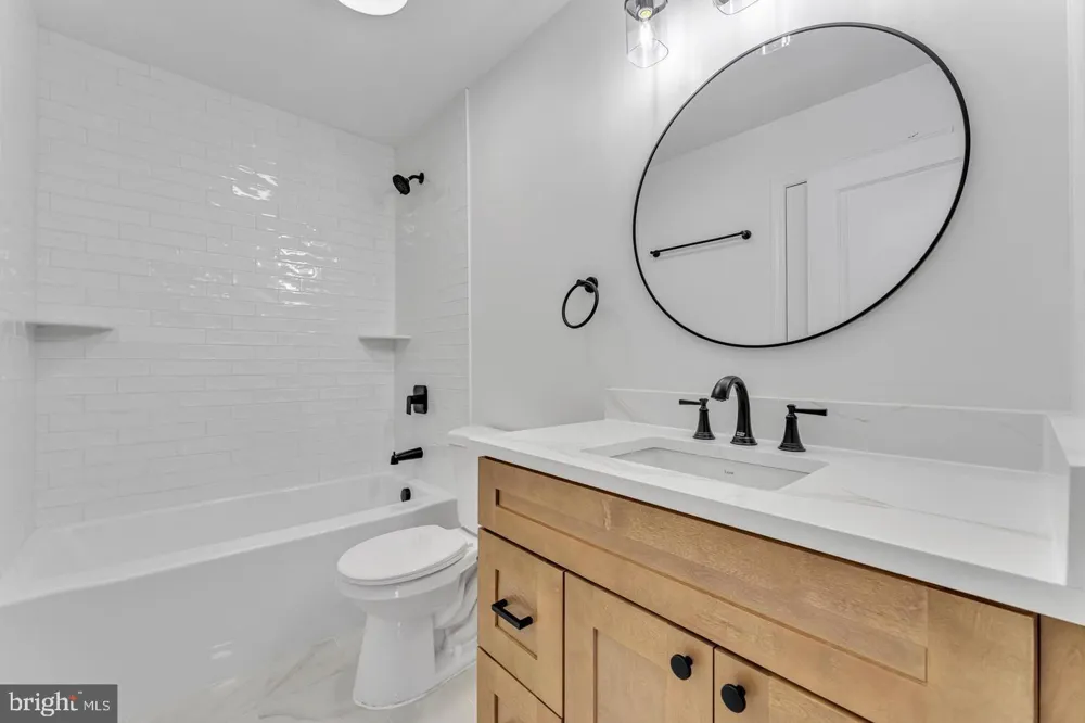 54 E BUTTONWOOD AVENUE Pine Hill, NJ 08021