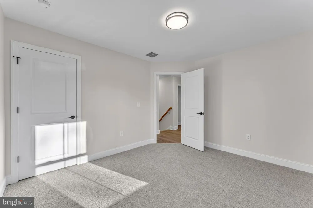 54 E BUTTONWOOD AVENUE Pine Hill, NJ 08021