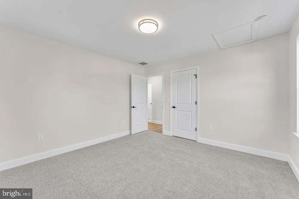 54 E BUTTONWOOD AVENUE Pine Hill, NJ 08021