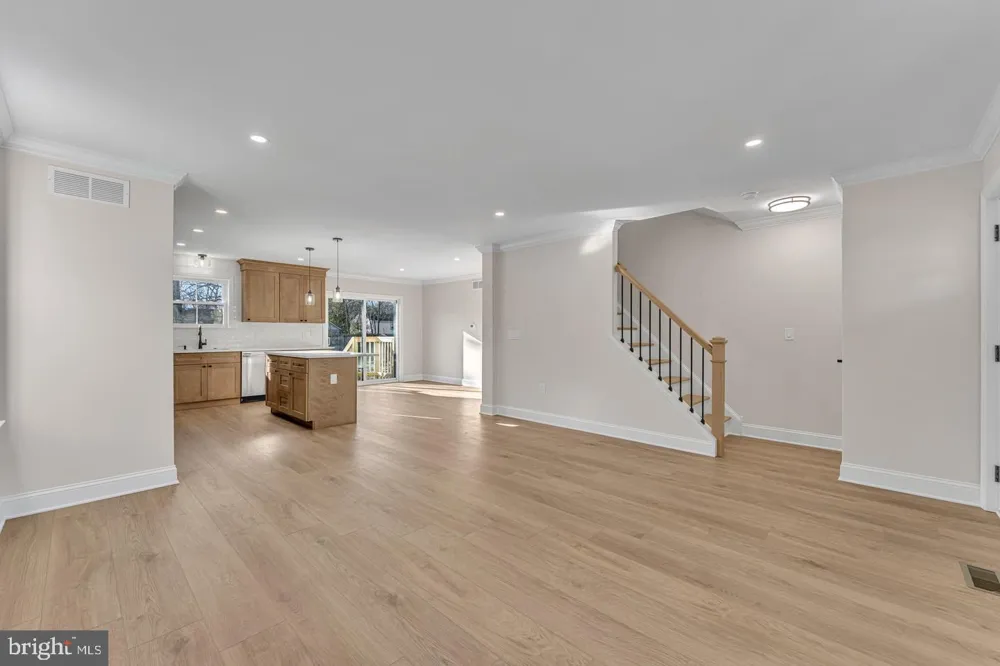 54 E BUTTONWOOD AVENUE Pine Hill, NJ 08021