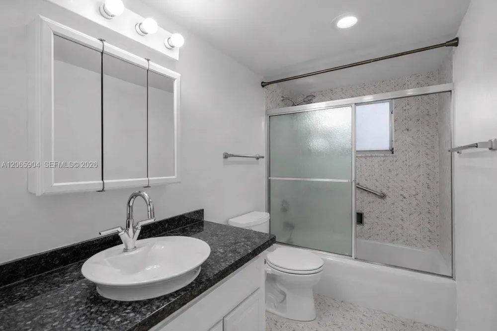 4000 NE 170th St #200 North Miami Beach, FL 33160