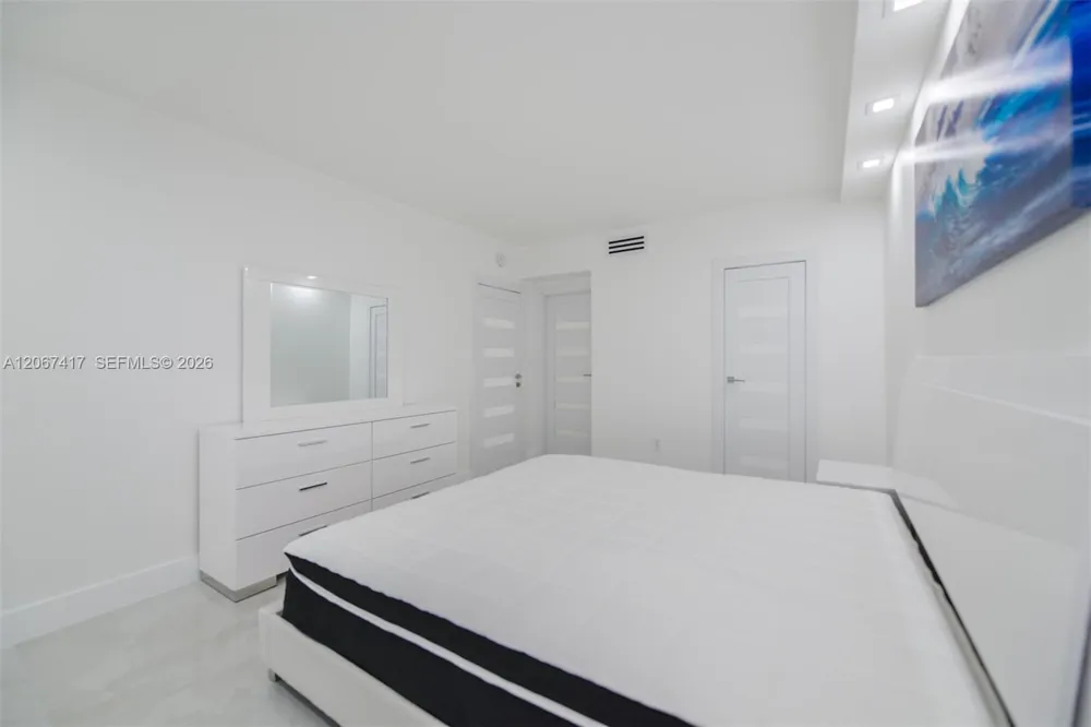 1980 S Ocean Dr #20K Hallandale Beach, FL 33009
