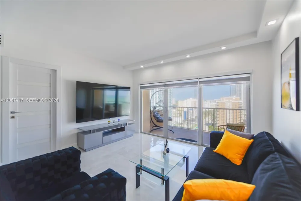 1980 S Ocean Dr #20K Hallandale Beach, FL 33009