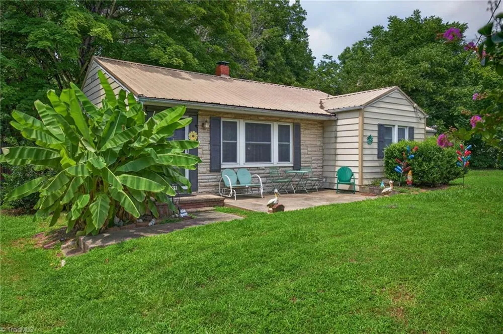3511 Helmstetler Road Lexington, NC 27295