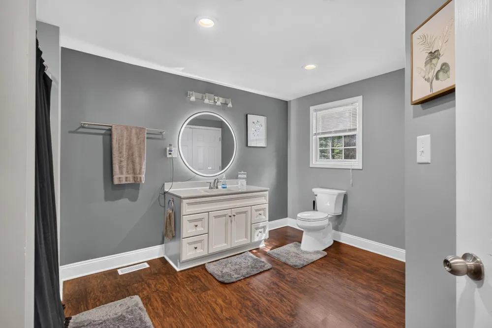 1113 Napoleon Road Leoni Township, MI 49201